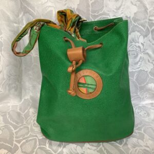 Sac besace vert simili cuir