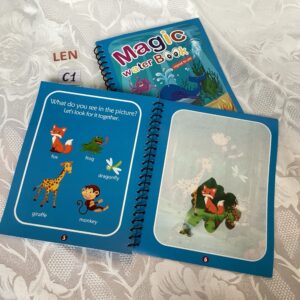Lot de deux magic water book en anglais len.c1