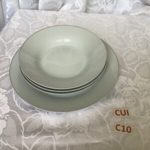 Lot de 3 assiettes creuses + 1 plat de présentation Cui.c10