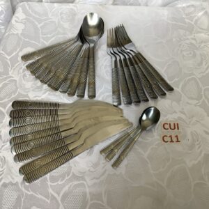 Ensemble de couvert en acier Cui.c11