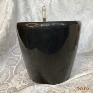 Pot noir à réserve d’eau mai.in