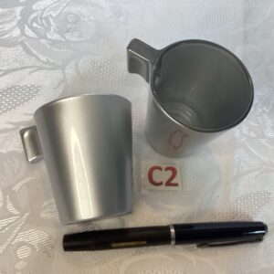 Lot de deux tasses moyennes style nespresso argentées dej.c2