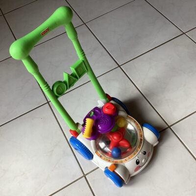 Chariot tondeuse avec boules qui tournent JOU.in