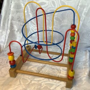 Jeu avec boules multicolores jou.c7