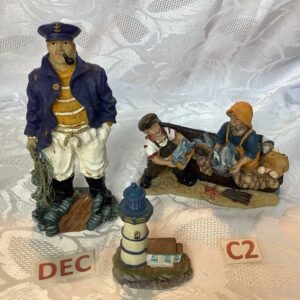 Lot de 3 figurines marins et phare dec.c2