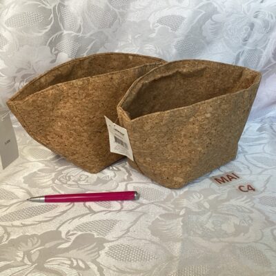 Lot de deux panières à ustensiles salle de bain en liège neuves mai.c4