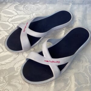 Sandales piscine noires et blanches 41-42 spo.in