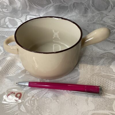 Mini cocotte avec manche crème Cui.c9