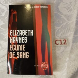 Écume de sang de Elisabeth Haynes liv.c12
