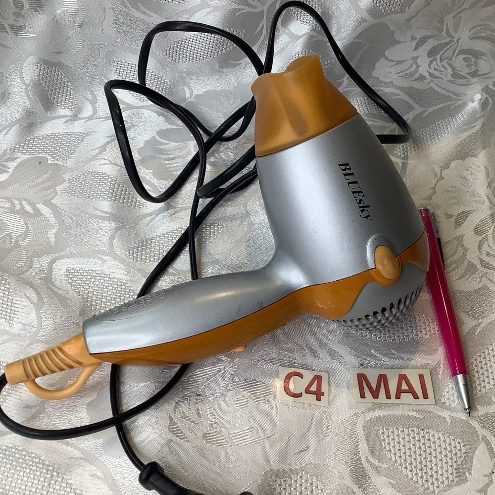 Petit sèche cheveux voyage orange mai.c4