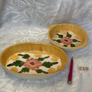 Lot de deux plats à four fleur jaune vintage Cui.c10