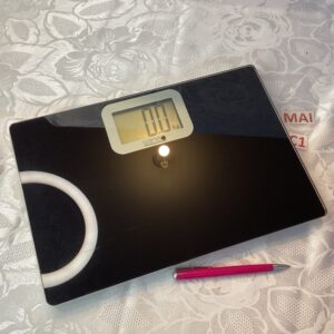 Pèse personne parlant noir et verre mai.c1