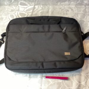 Sacoche pour ordinateur noire multipoche