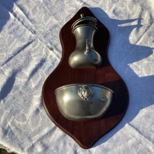 Fontaine murale en étain dec.in