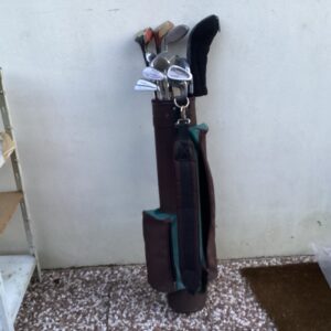 Lot de 11/12 clubs de golf spo.in
