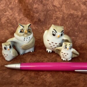 Famille de 4 chouettes porcelaine couleur café dec.c1