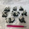 Lot de 8 petits pandas en porcelaine dec.c9