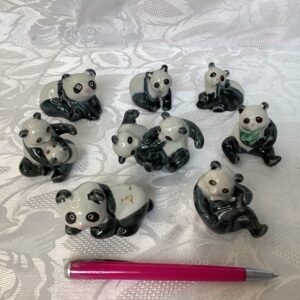 Lot de 8 petits pandas en porcelaine dec.c9