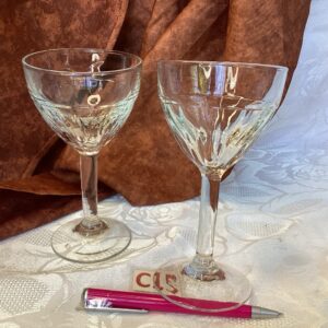 Lot de deux verres à vin ver.c15
