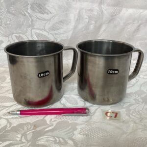 Lot de 2 grands mugs en métal cui.c7
