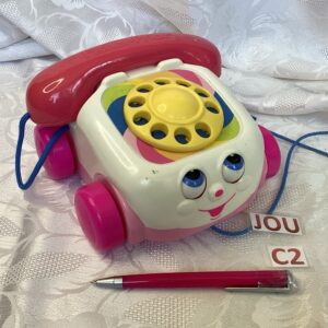 Petit téléphone à tirer style vintage JOU.c2