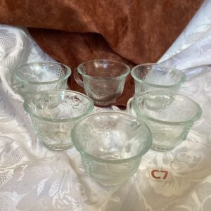 Lot de 6 tasses en verre pressé dej.c7