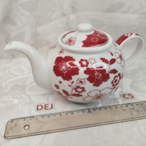 Théière rouge et blanche à fleurs dej.c5