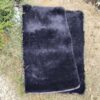 Lot de 2 descentes de lit noires extra doux neuves lin.c1