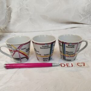 Lot de 3 petites tasses identiques avec lignes ferroviaires de Paris dej.c7